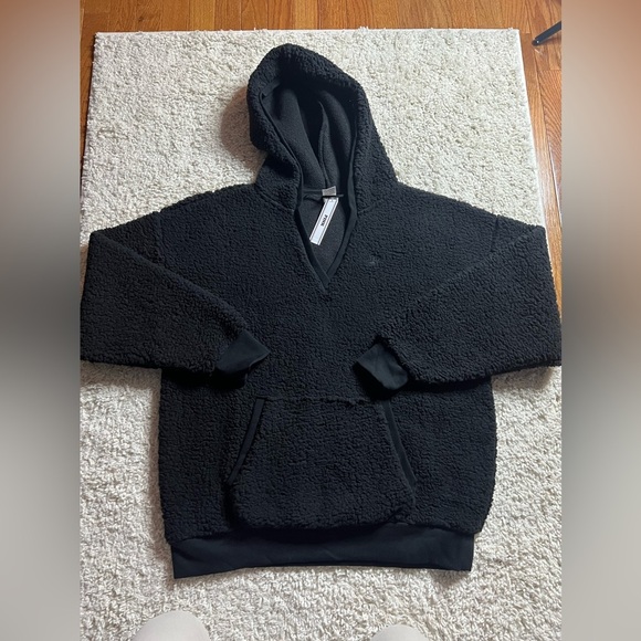 Women’s Small Victoria Secret Cozy Fleece Pullover Hoodie NWT - Picture 1 of 5